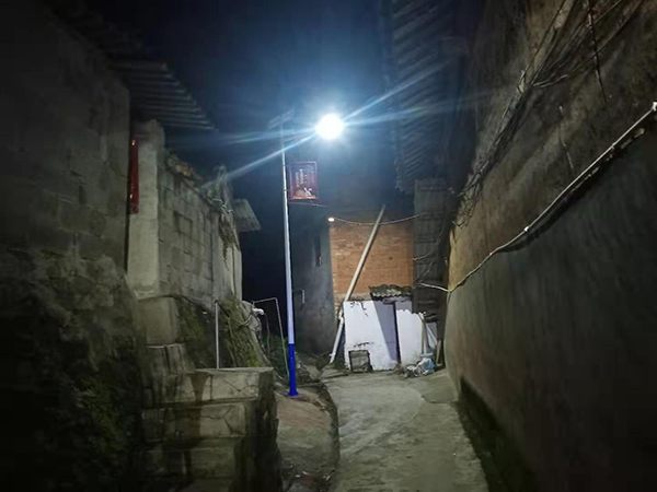 乡村路灯.jpg