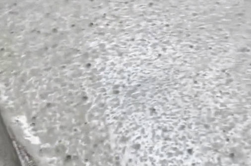 下雨了.gif